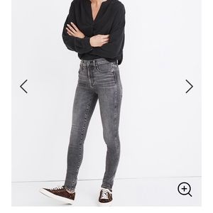 Petite 10” high-rise skinny jeans in oakwood wash